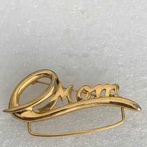 KIS goldtone MOM Brooch Pin